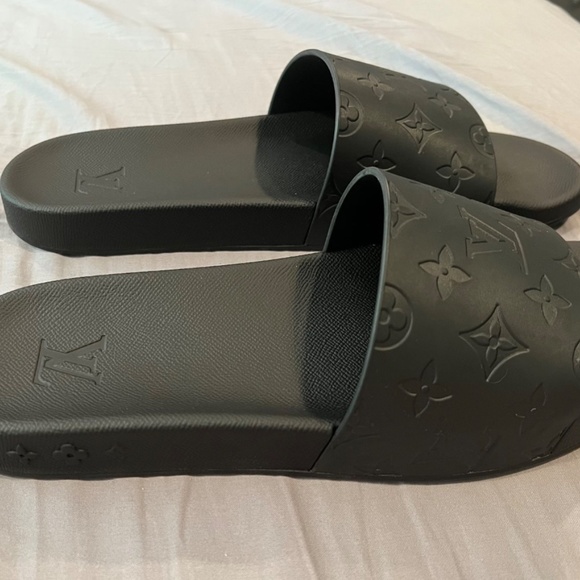 Authentic Louis Vuitton Size 11 Black Waterfront Mule - Picture 3 of 8